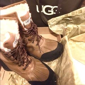UGG Adirondack boot 2 color：otter